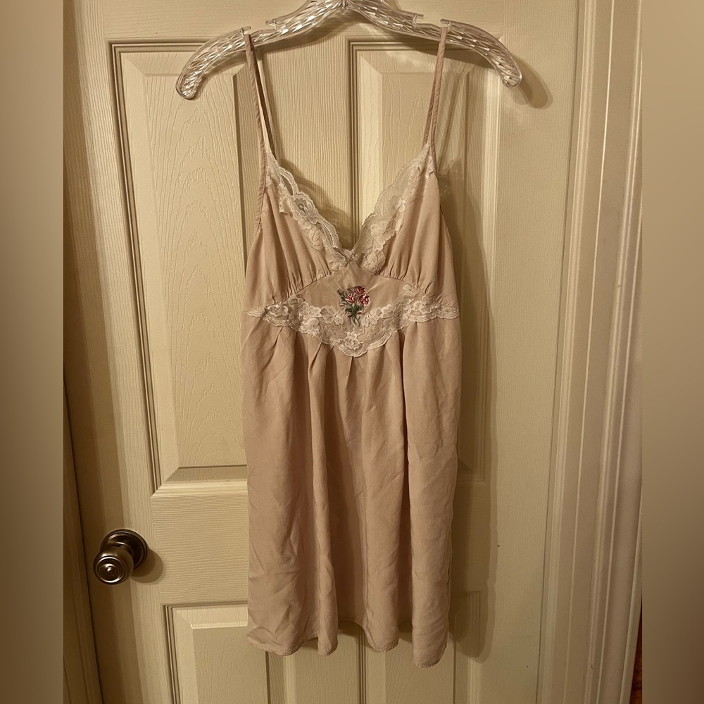 Women’s Rose Night Mini Slip Dress with Lace